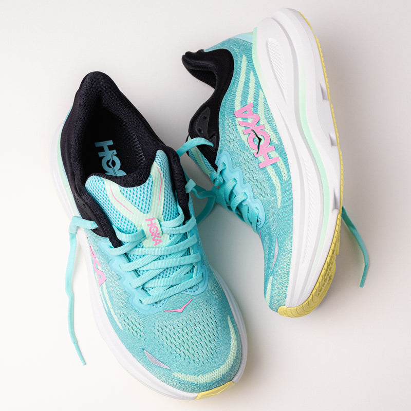 Overhead view highlighting the engineered mesh upper of Women's HOKA Bondi 9