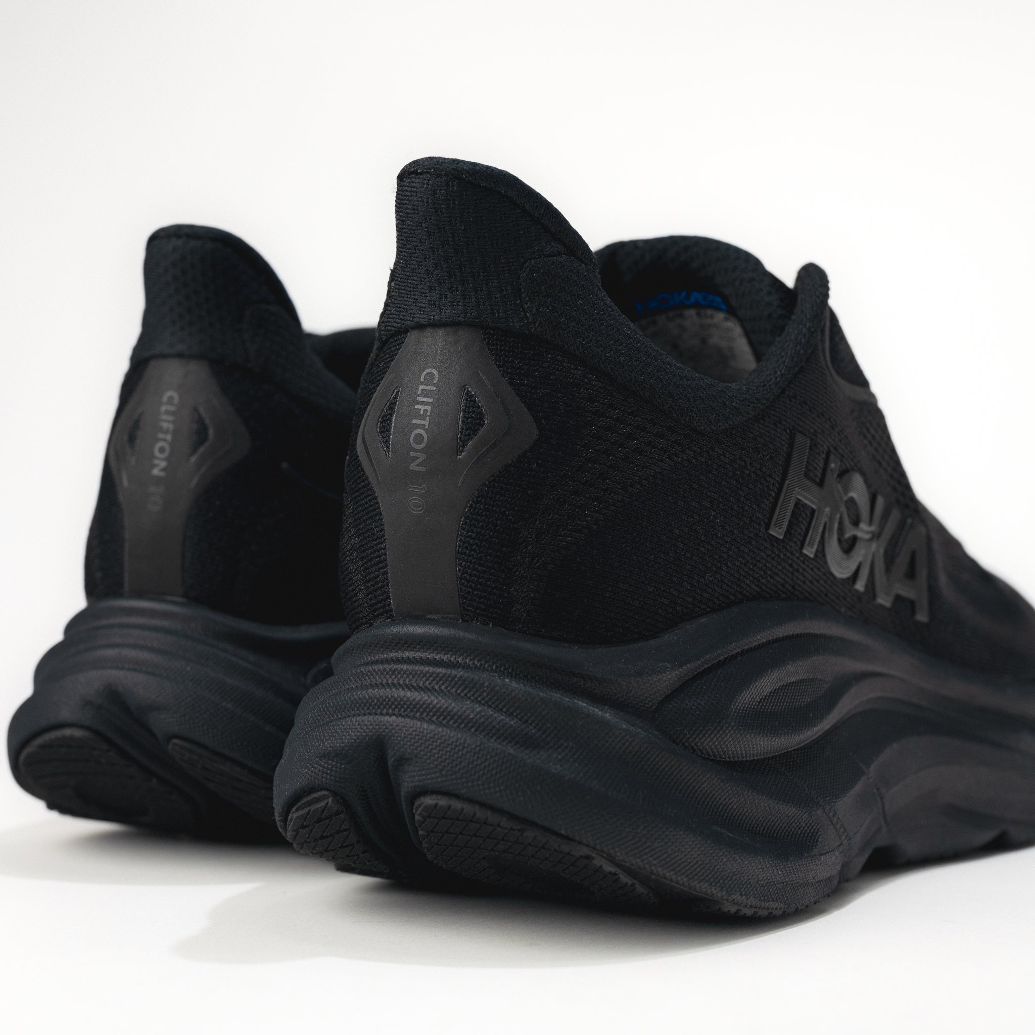 Men's HOKA Clifton 10 Running Shoe – All Black | Plaza Shoe