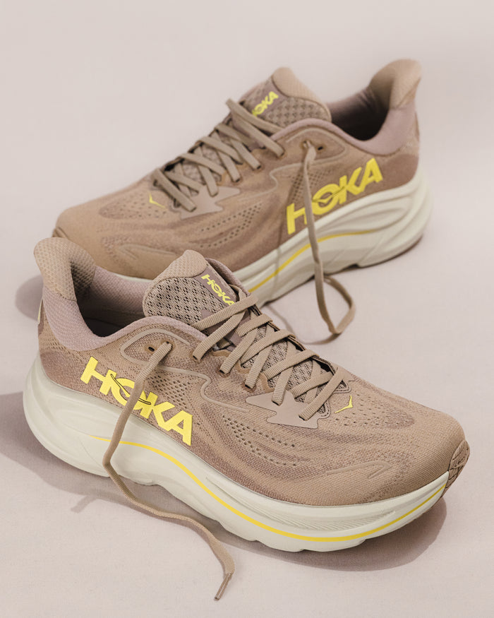 Men’s HOKA Clifton 10 – Raw Linen / Stone Lightweight Trainer