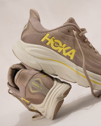 Men’s HOKA Clifton 10 – Raw Linen / Stone Lightweight Trainer