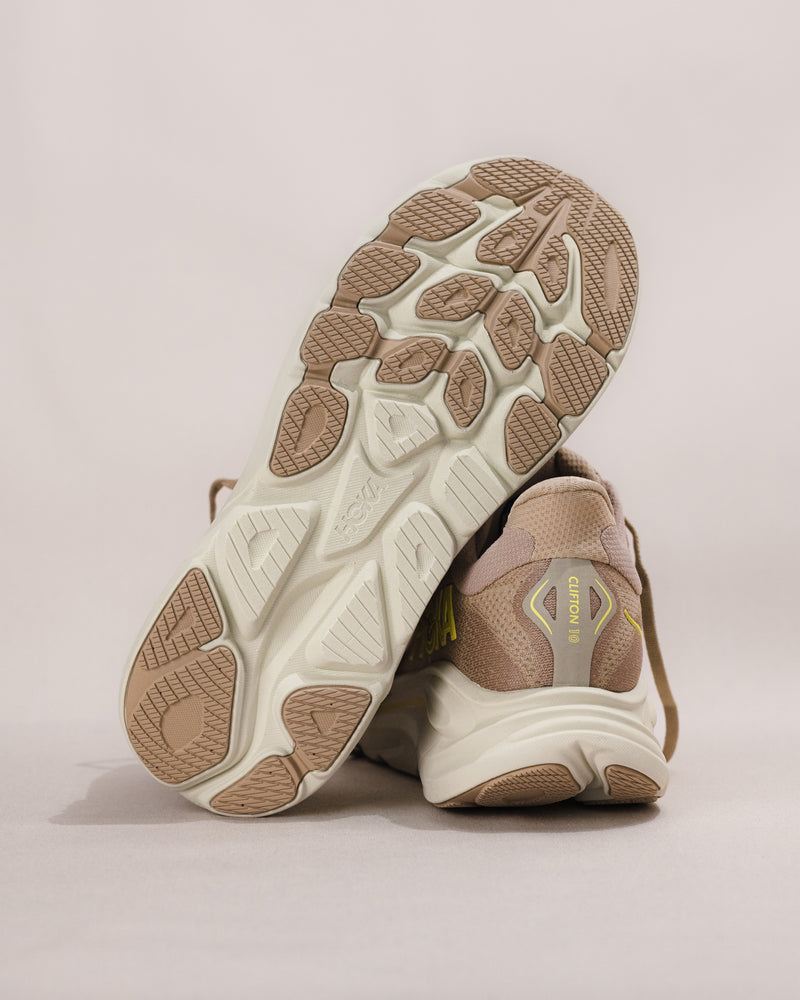 Men’s HOKA Clifton 10 – Raw Linen / Stone Lightweight Trainer