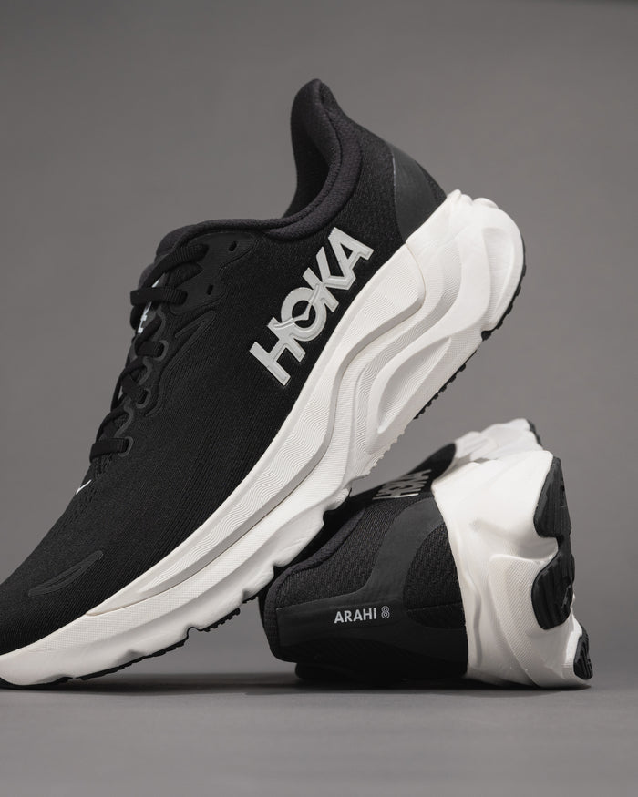 Men’s HOKA Arahi 8 – Black / White Lightweight Stability Trainer