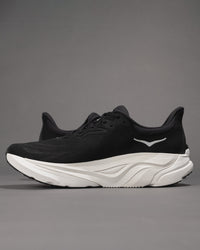 Men’s HOKA Arahi 8 – Black / White Lightweight Stability Trainer