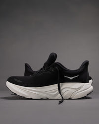 Women’s HOKA Arahi 8 – Black / White Stability Running Shoe