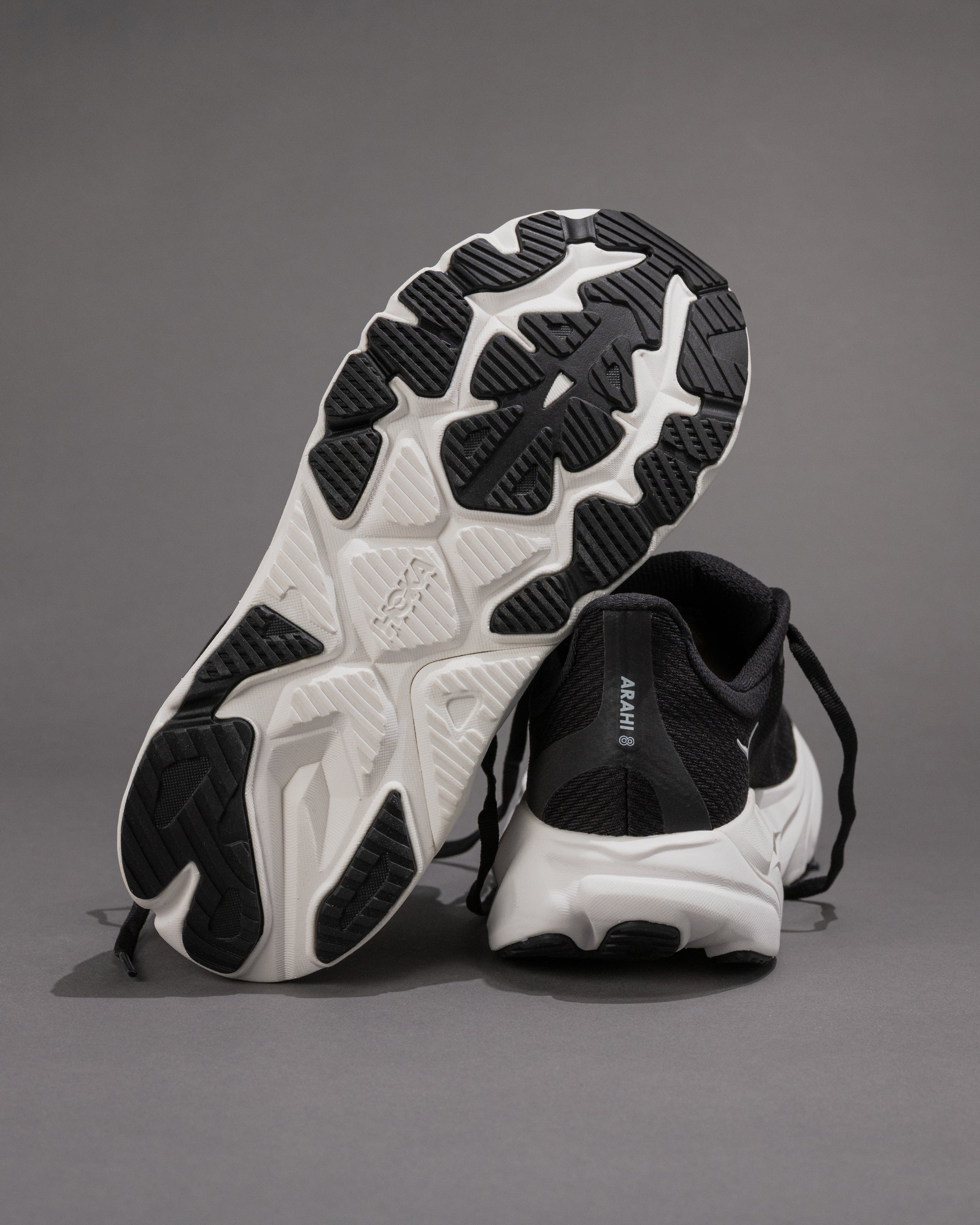 Women's HOKA Arahi 8 – Black / White Skies Stability Running Shoe