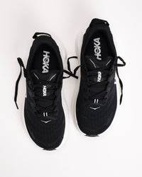 Top-down view of Women’s Gaviota 6 running shoes with breathable mesh upper and internal lacing