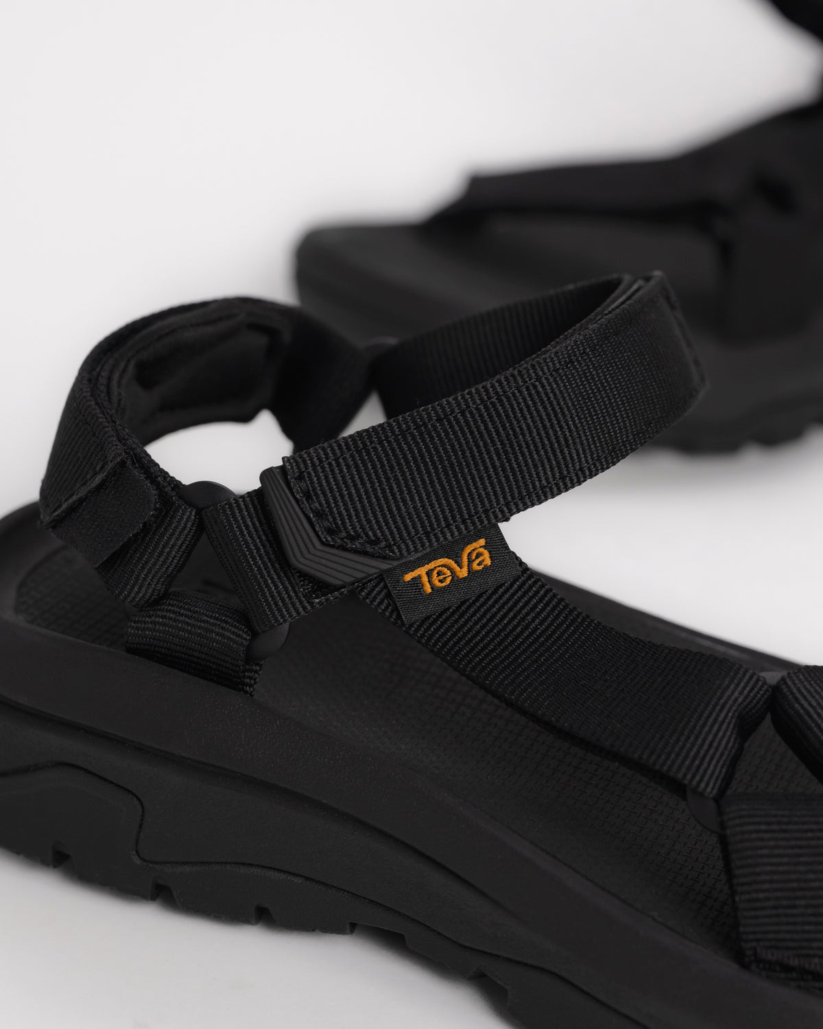 HURRICANE XLT3 - BLACK - WEBBING