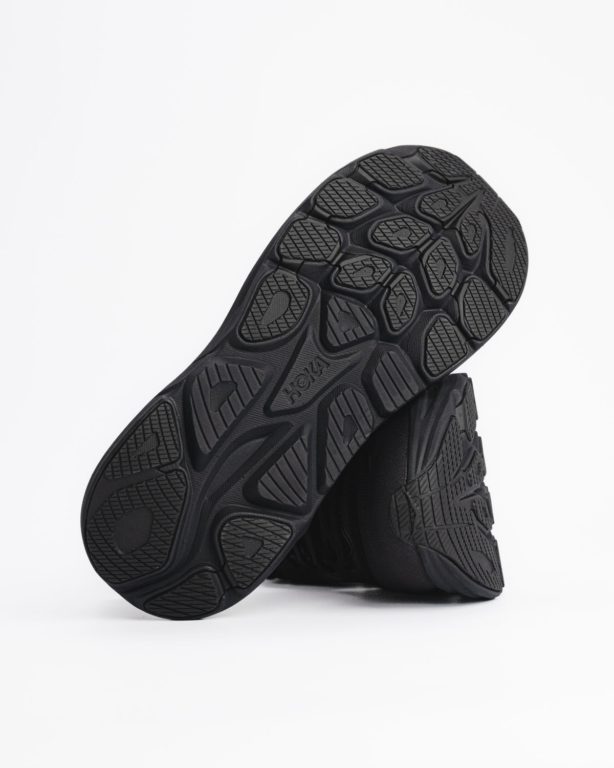 M-CLIFTON 11 - ALL BLACK - MESH