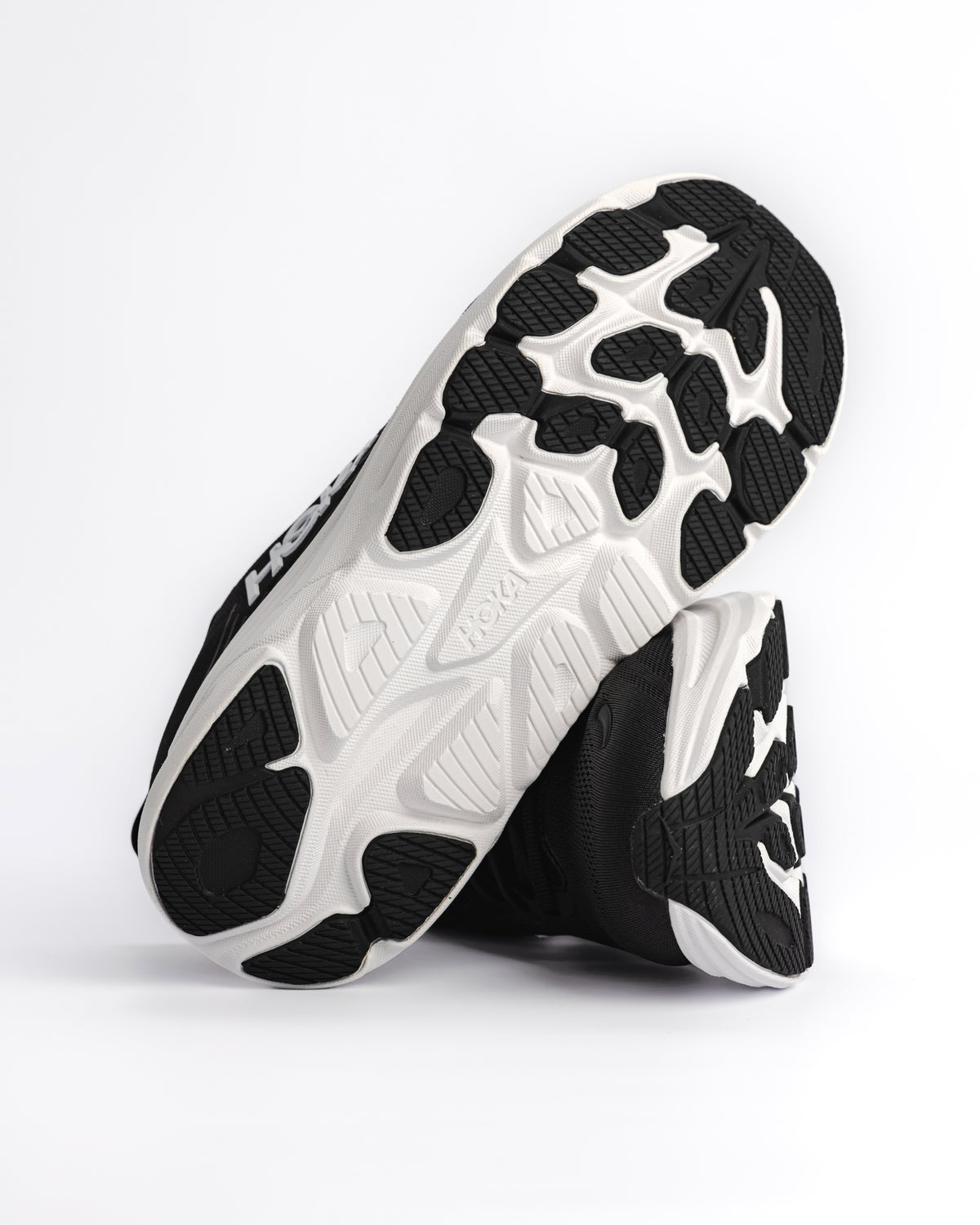 W-CLIFTON 11 - BLACK/WHITE - MESH