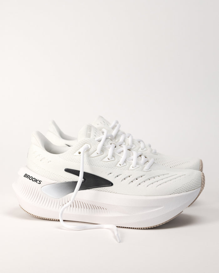 Angle shot of Brooks Glycerin Max 2 in White outsole showing GlideRoll Rocker curve