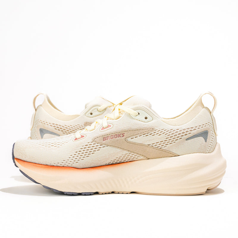 Women's Brooks Glycerin 22 Road-Running Shoe in Coconut/Chateau Grey