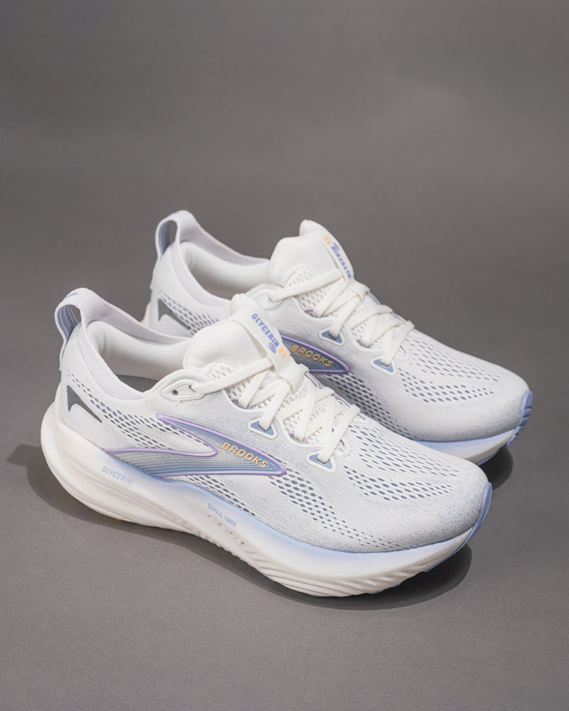 Women's Brooks Glycerin 22 Road-Running Shoe in White/Blue Heron/Apricot
