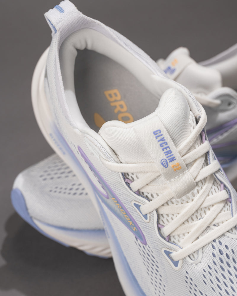 Women's Brooks Glycerin 22 Road-Running Shoe in White/Blue Heron/Apricot