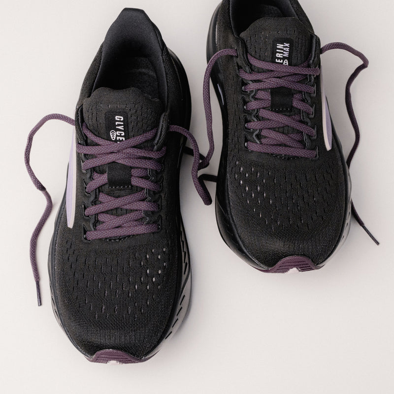 Overhead and lace view of the Women's Brooks Running Glycerin Max with durable traction design ideal for long-distance road running.