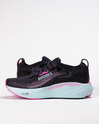 Outside instep view of the Women’s Brooks Adrenaline GTS 25 showing DNA LOFT Nitrogen Injected cushioned midsole. 