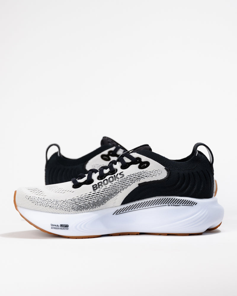 Heel and lateral side profile of the Brooks Adrenaline GTS 25 showing the GuideRails® support system and sleek heel counter.