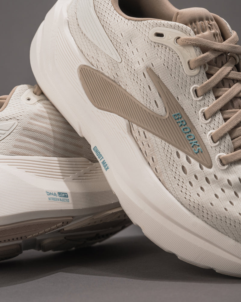 Women’s Brooks Ghost Max 3 – Max Cushion Neutral Trainer in Coconut/Chateau Grey