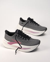 Front angled shot of the Women’s Brooks Glycerin Max 2 Running Shoe in Grey/Coconut/Metallic