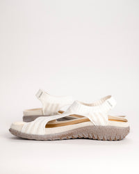 KAWHIA - WHITE - KNIT