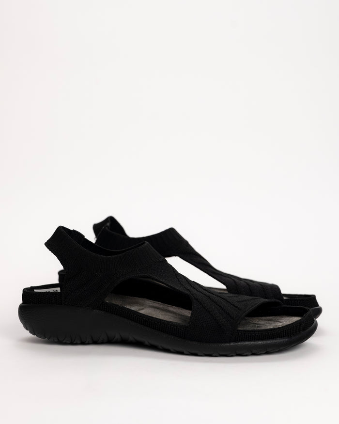 KAWHIA - BLACK - KNIT