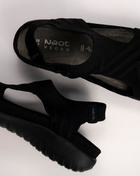 KAWHIA - BLACK - KNIT