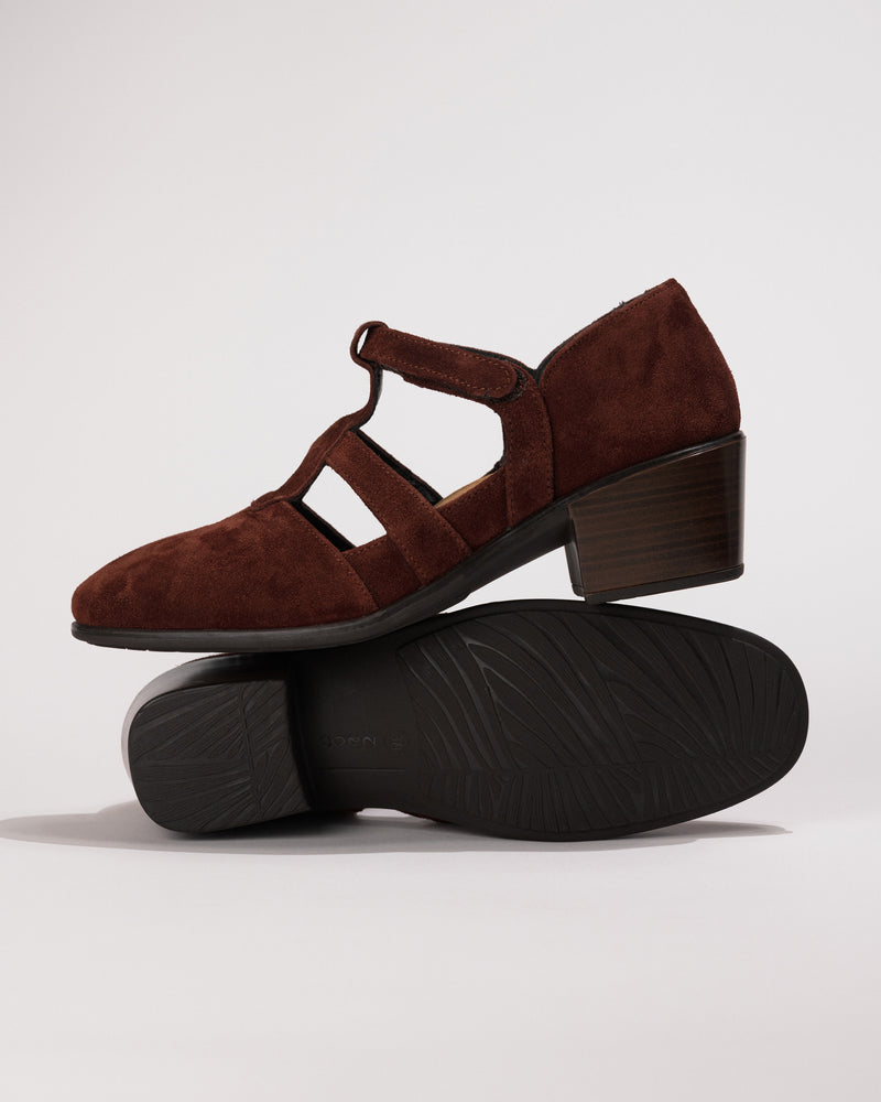 Bottom view of the Naot Authentic Women’s Cut-Out Suede Leather Shoe in Cabernet Suede – Heritage Collection