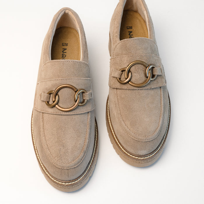 Top view of the Fremont, a loafer by Naot that offers all-day customizable comfort with a modern style.