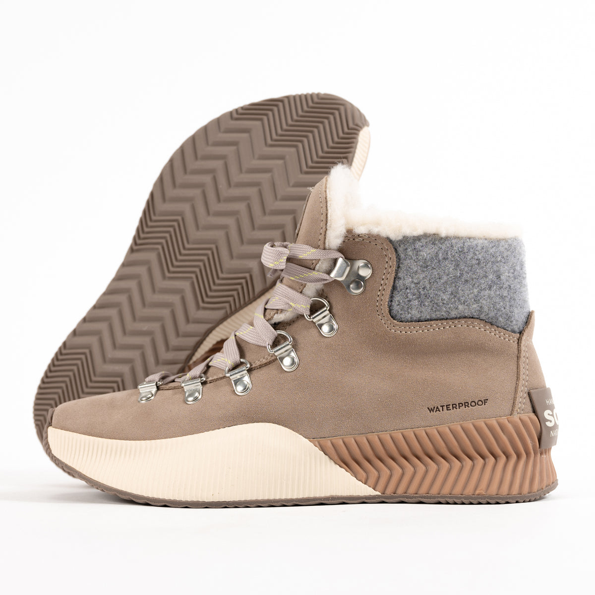 OUT 'N ABOUT III CONQUEST - OMEGA TAUPE - NUBUCK