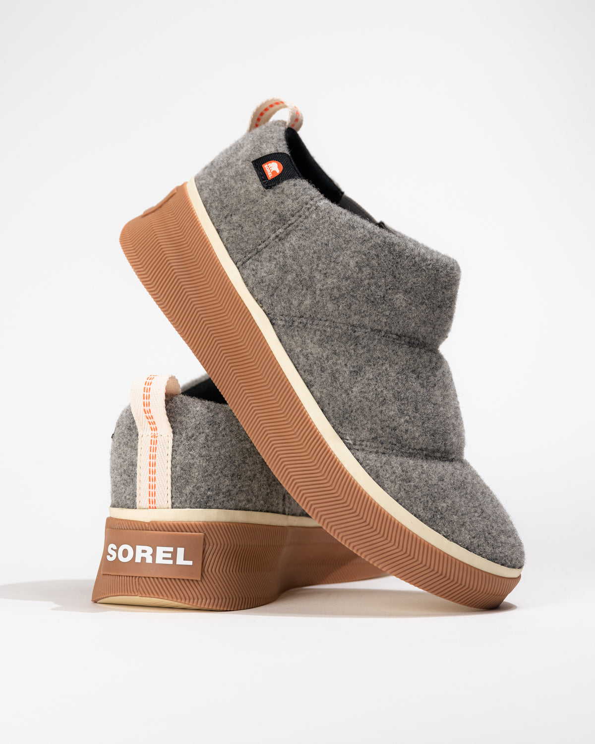 OUT N' ABOUT IV MINI PUFFY - CHROME - FELT