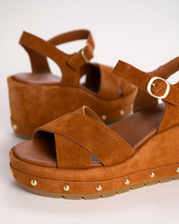 SUNPEAK WEDGE ANKLE RIVET - ICED TEA - SUEDE