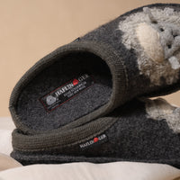 Closeup of the footbed on the Women's Haflinger Lamby Soft and Cozy Wool Slipper in Gray. Anatomically designed footbed.