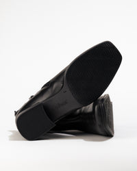 Outsole view of Gabor 32.922‑27 dress boot showing tread and leather sole edge