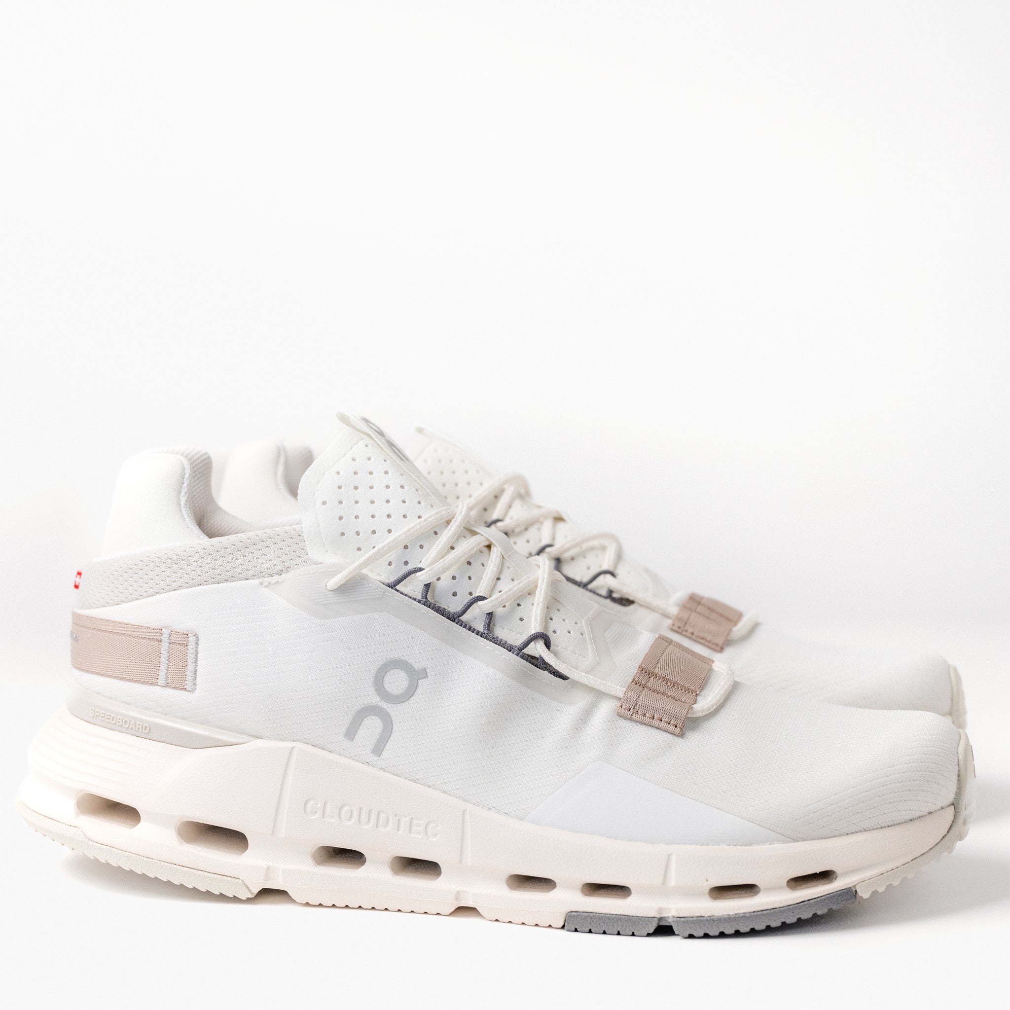 Men's On Running Cloudnova 2 | Everyday cushioned sneaker – Plaza