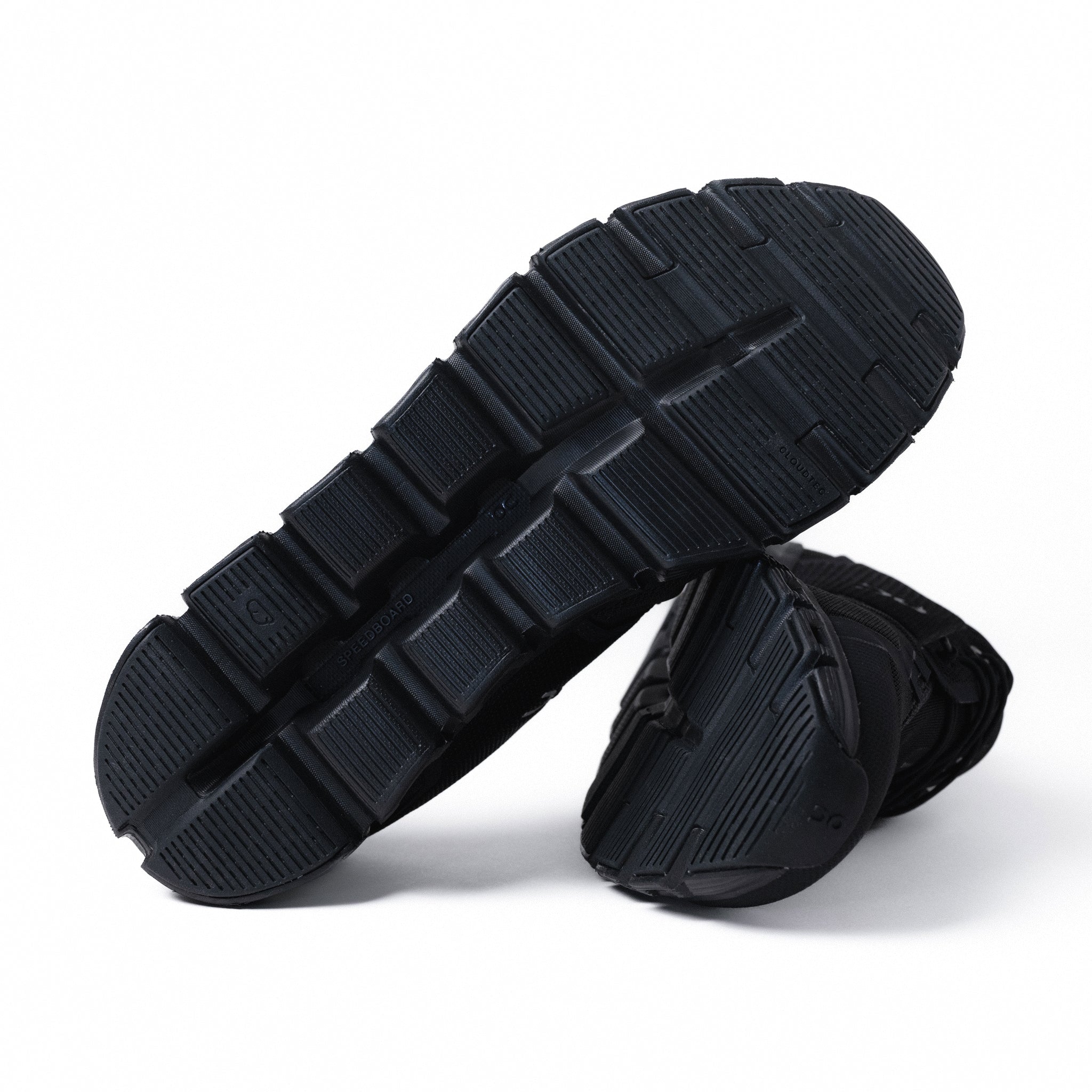 On Running Cloud 6 | New generation step-in all-day shoe – Plaza