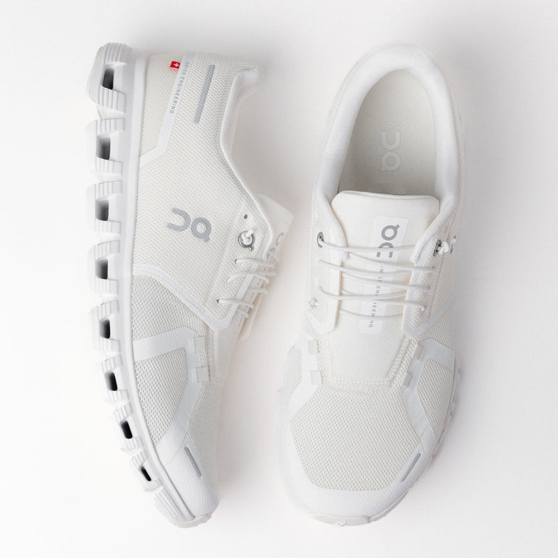 Men's On Running Cloud 6 step-in shoes in White