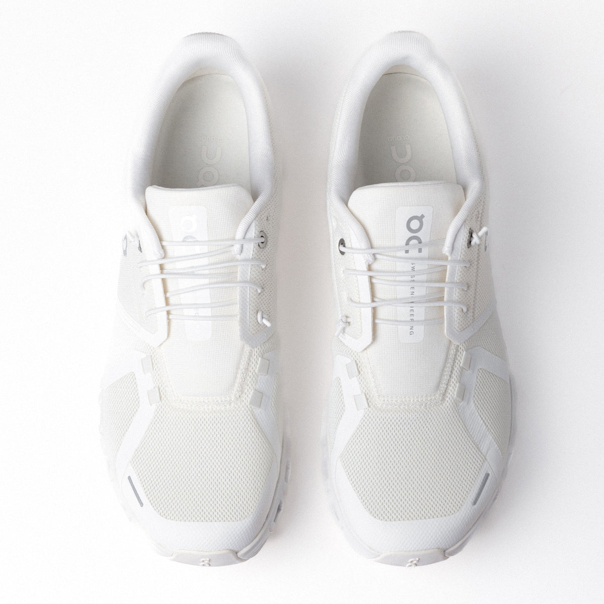 Men's On Running Cloud 6 step-in shoes in White