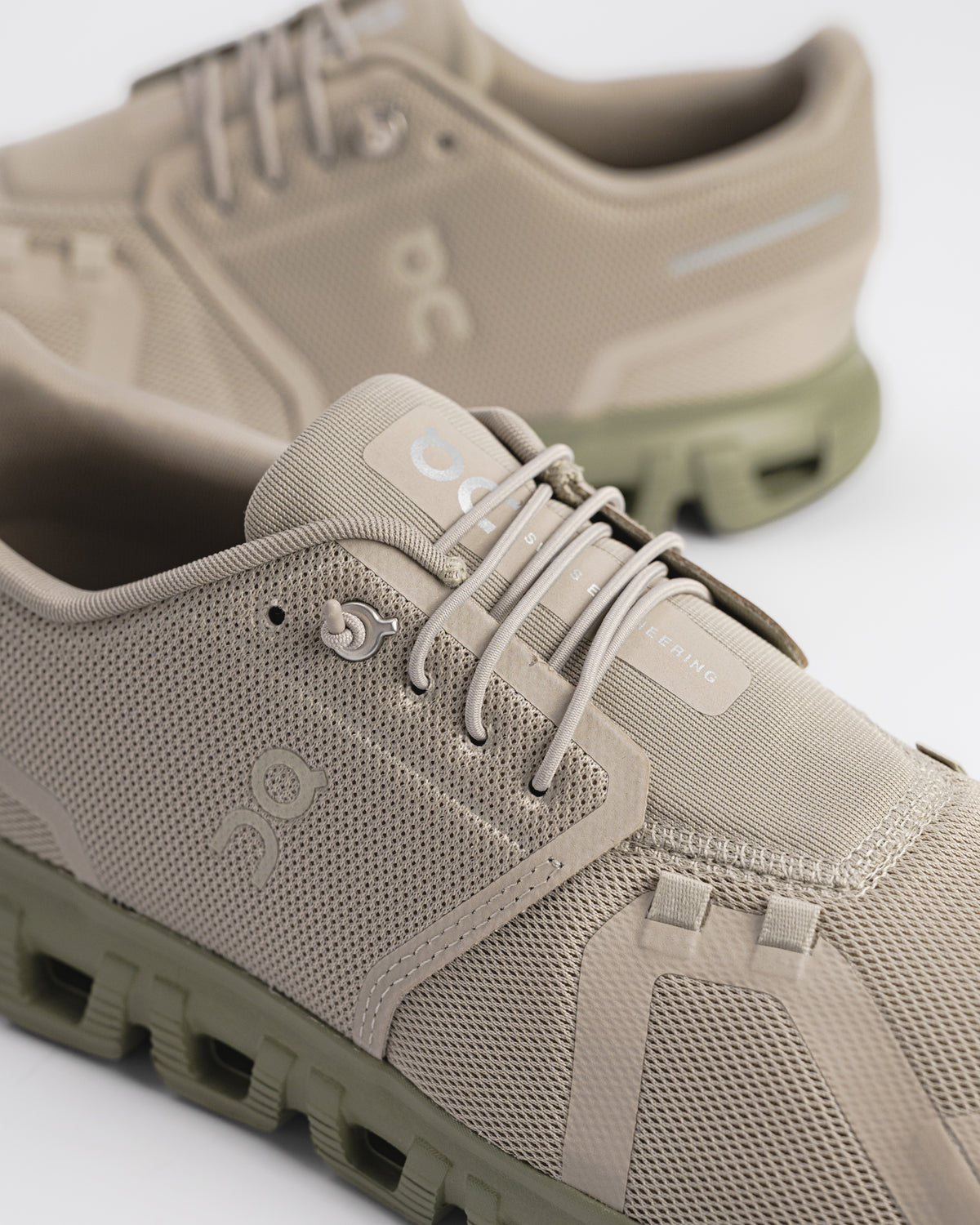 Men's On Cloud 6 Sneaker in Brume/Olive - 3MF10075234