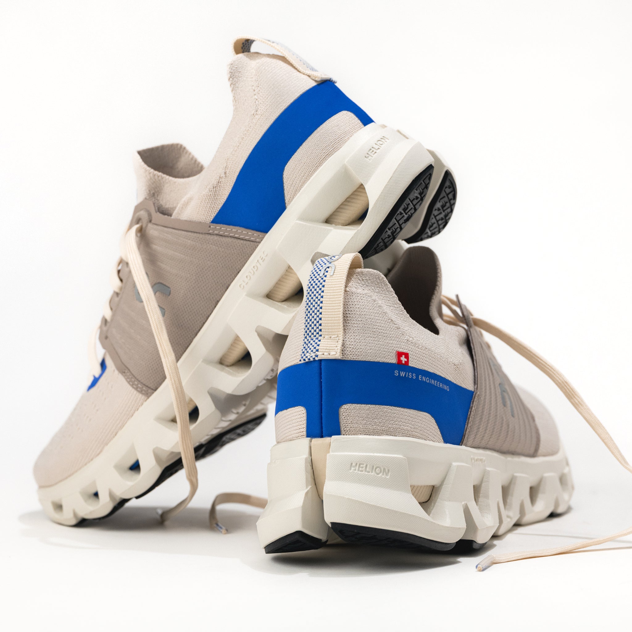 Men's On Running Cloudswift 4 Road Running Shoe in Cream/Cobalt