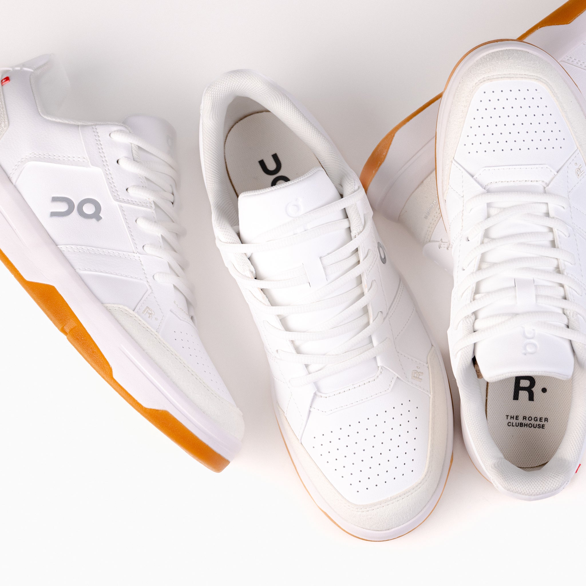 Men's On Running THE ROGER Clubhouse in White/Ivory – Plaza