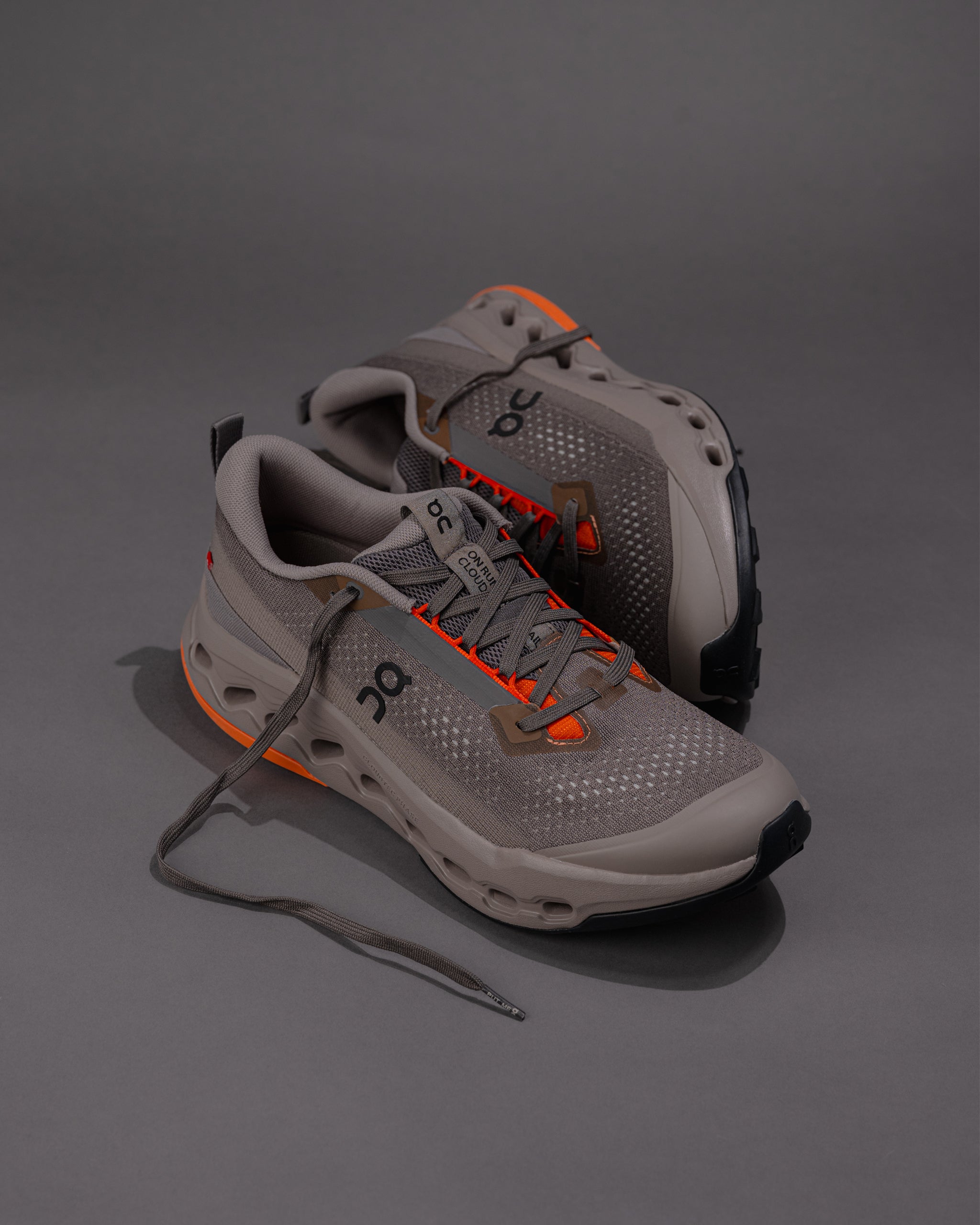 Men's On Cloudsurfer Trail 2 in Eclipse/Cinder Cushioned Trail