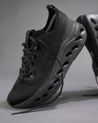 Men’s On Cloudsurfer Max Neutral Running Shoe in Black