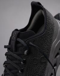 Men’s On Cloudsurfer Max Neutral Running Shoe in Black