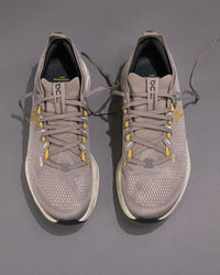 Men’s On Cloudsurfer Max Neutral Running Shoe in Cinder / Pelican