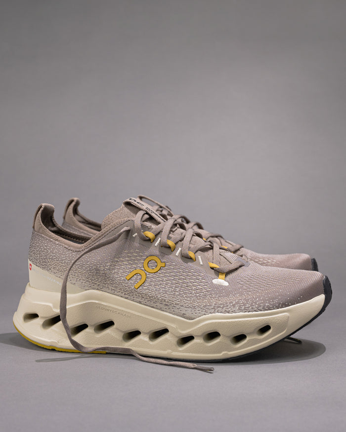 Men’s On Cloudsurfer Max Neutral Running Shoe in Cinder / Pelican
