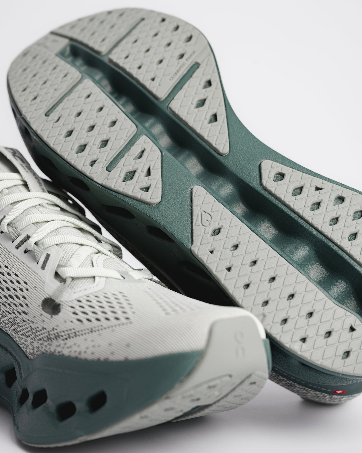 M-CLOUDSURFER MAX - ICEBERG/OLIVE - MESH