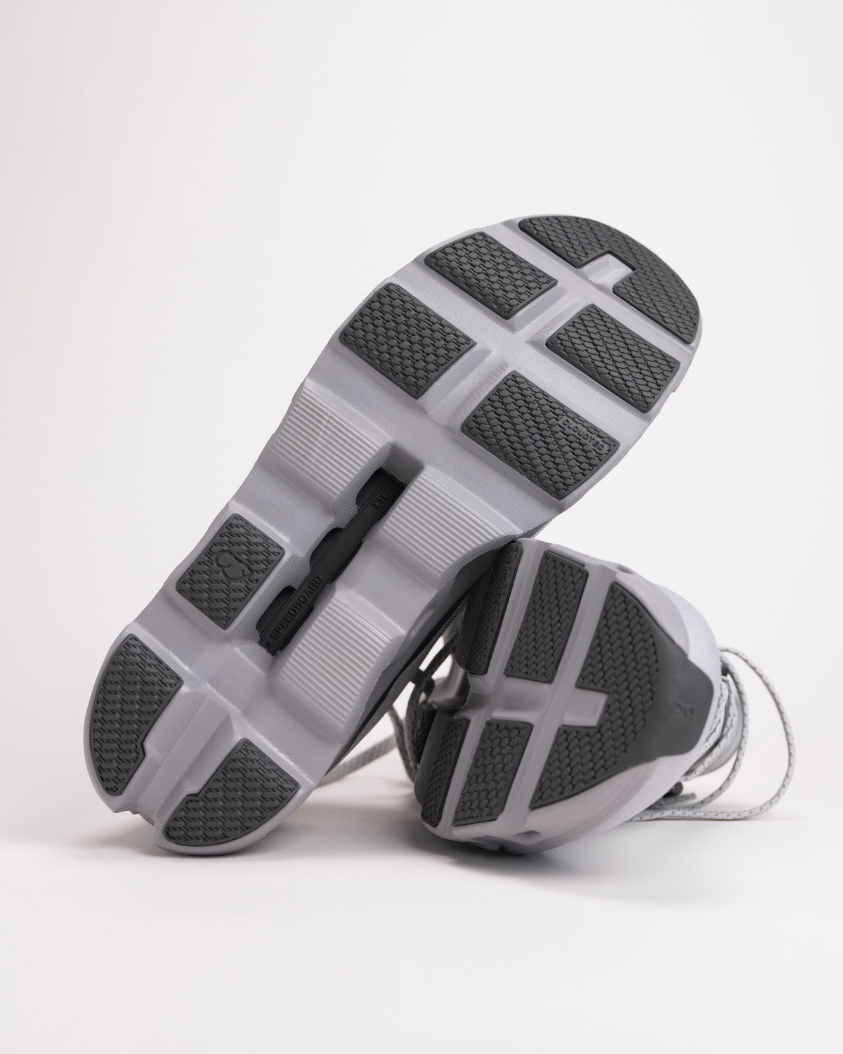 Outsole detail of Men’s On Cloudmonster 1 with CloudTec® design for road traction