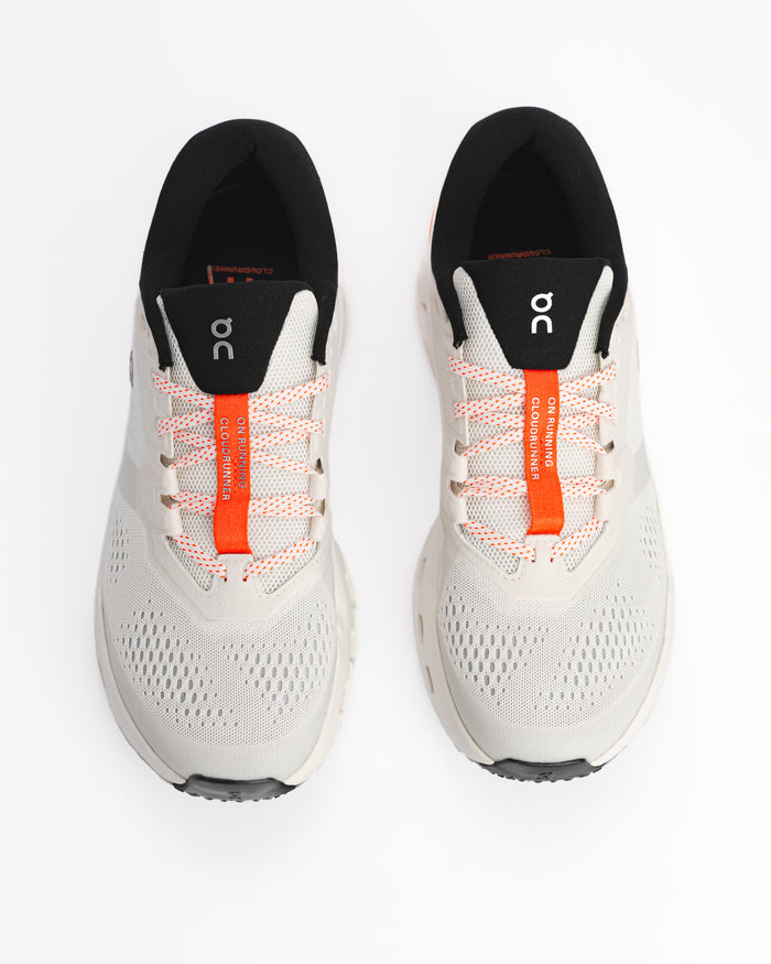 M-CLOUDRUNNER 3 - IVORY/FLAME - MESH
