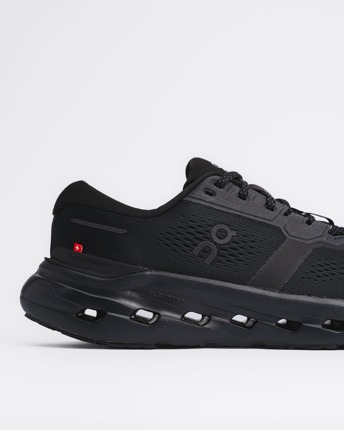 M-CLOUDRUNNER 3 - ALL BLACK - MESH