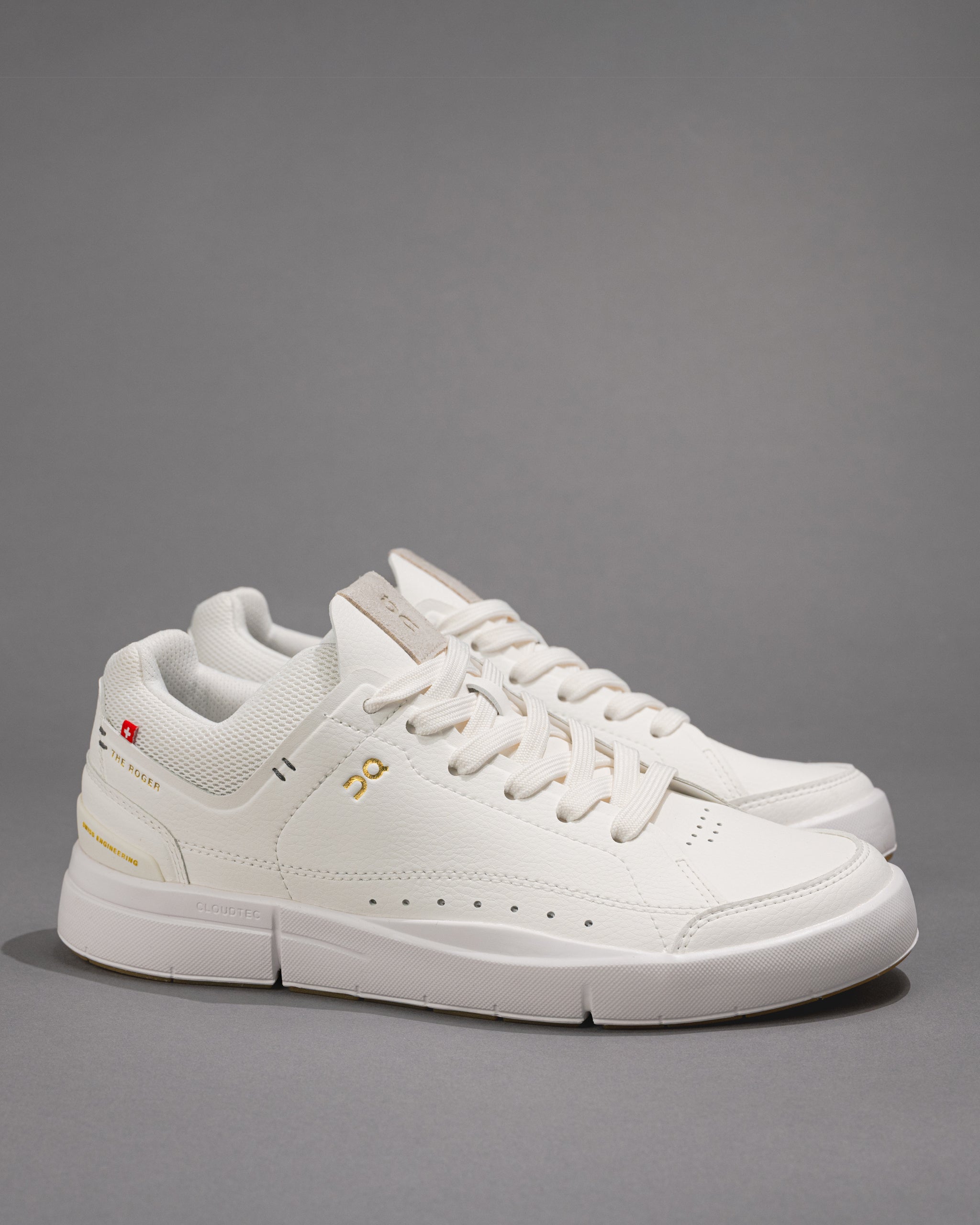 オン　On　27cm　スニーカー　THE ROGER CENTRE COURT Women's On THE ROGER Centre Court – White Gum Tennis Sneaker