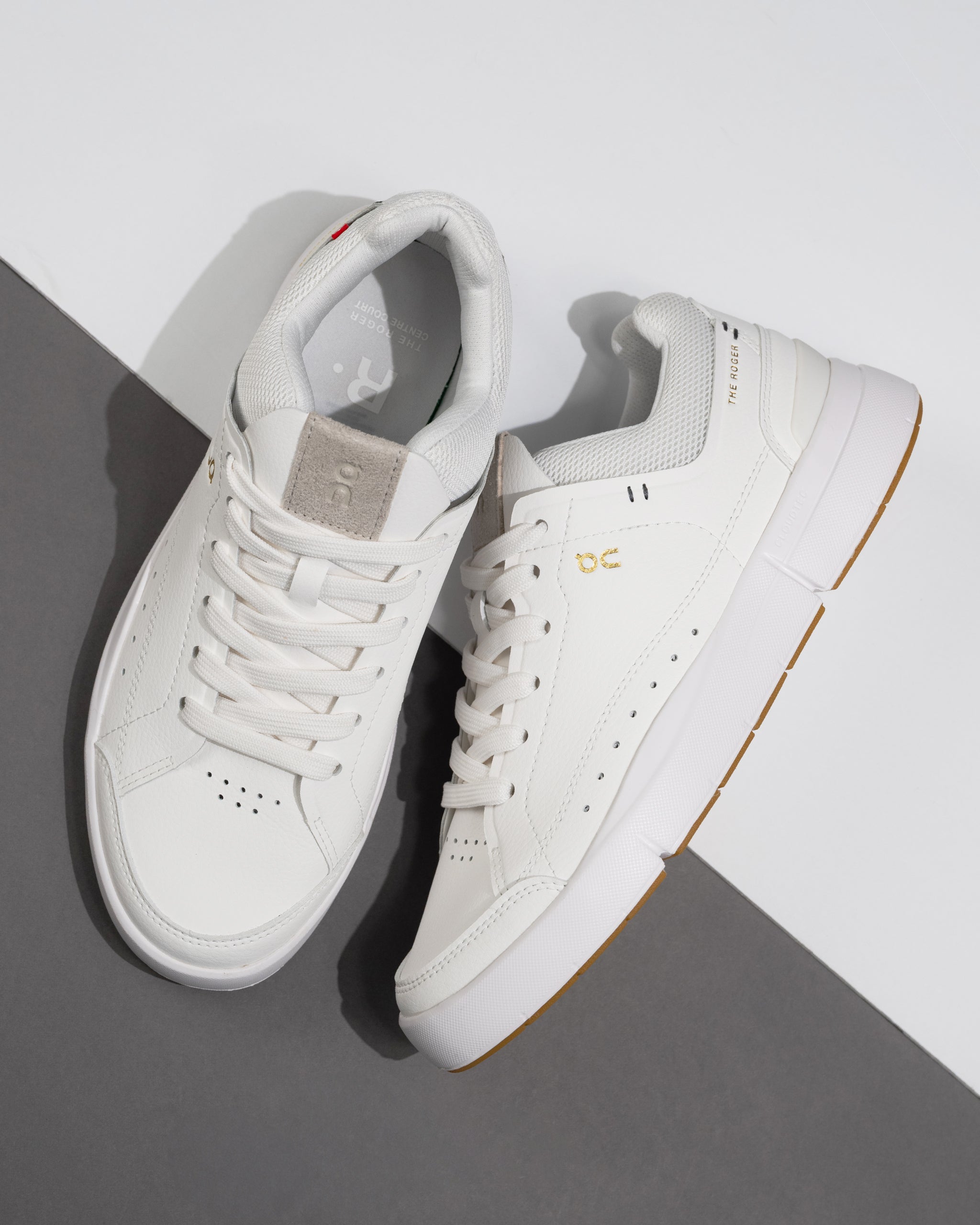 Women's On THE ROGER Centre Court – White Gum Tennis Sneaker